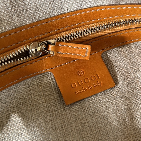 Gucci Hobo Bag - Picture 7 of 9